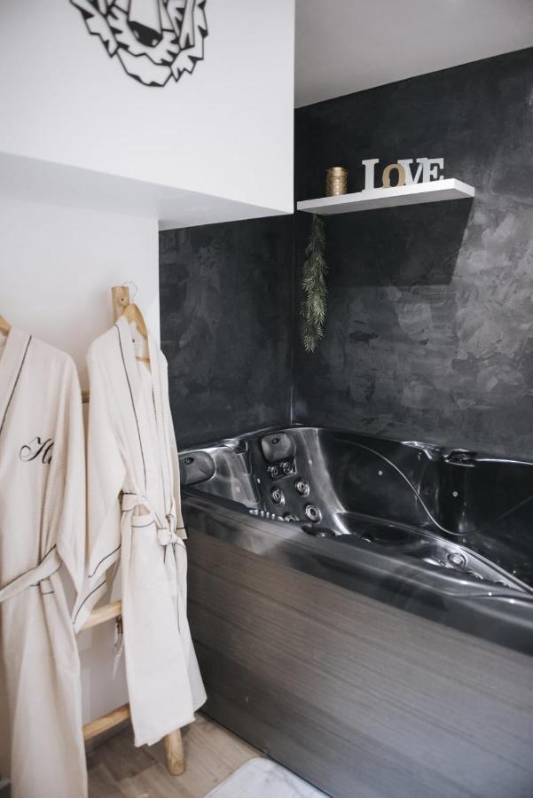 Appartement 2 Pieces Jacuzzi Brioude Esterno foto