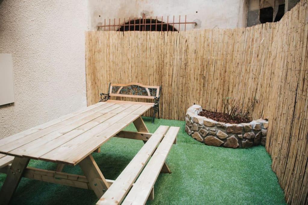 Appartement 2 Pieces Jacuzzi Brioude Esterno foto